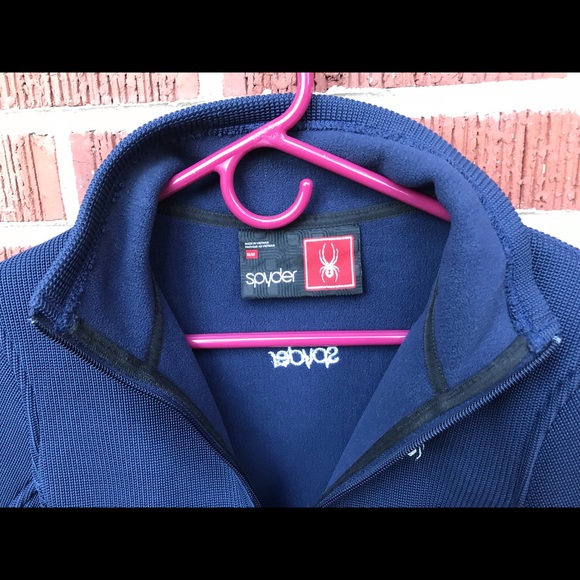 Women’s Spyder Jacket - perfect for ski season! - Picture 2 of 3